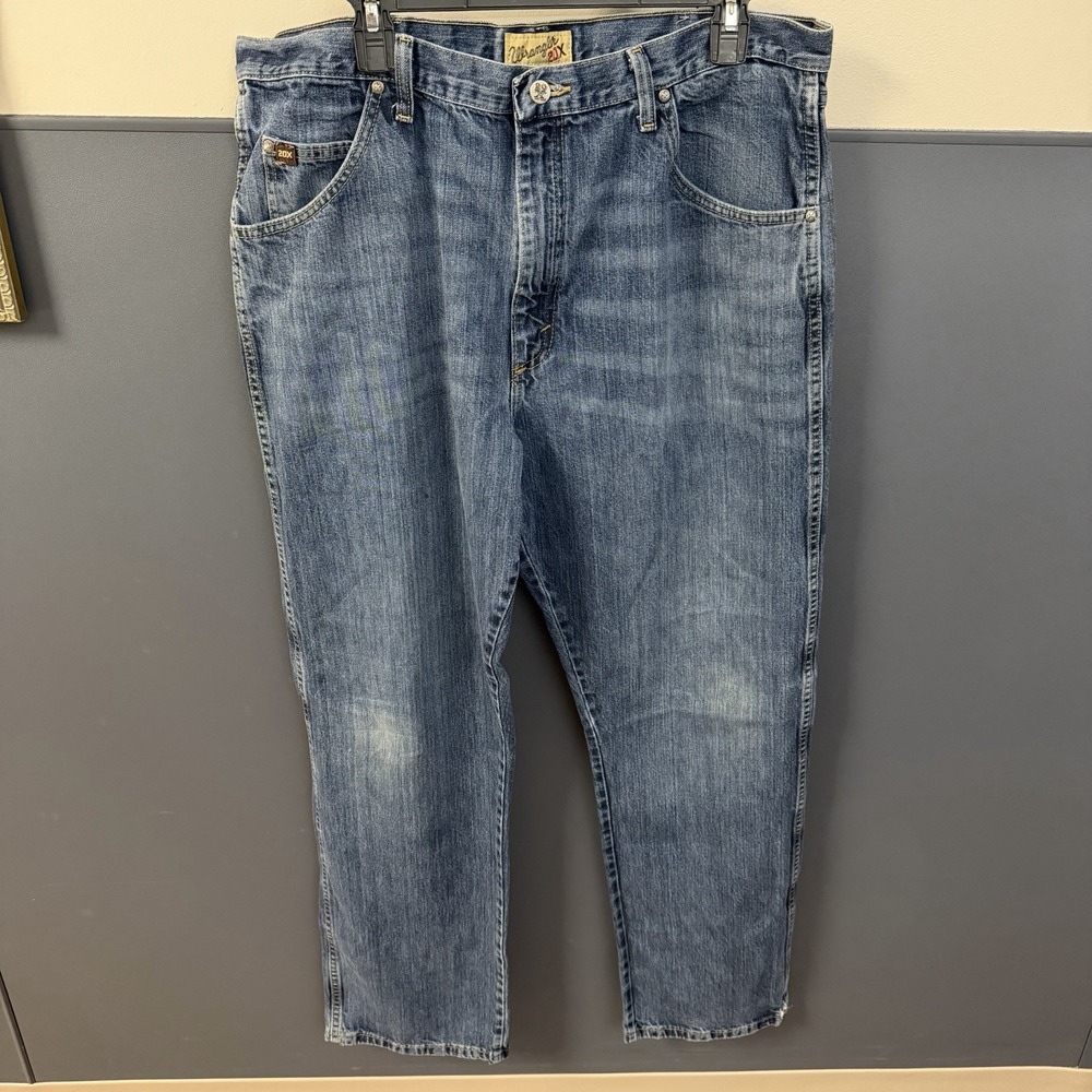 Wrangler 20X Jeans Mens 38x34‎ Style 23 Relaxed Straight Western Denim Blue